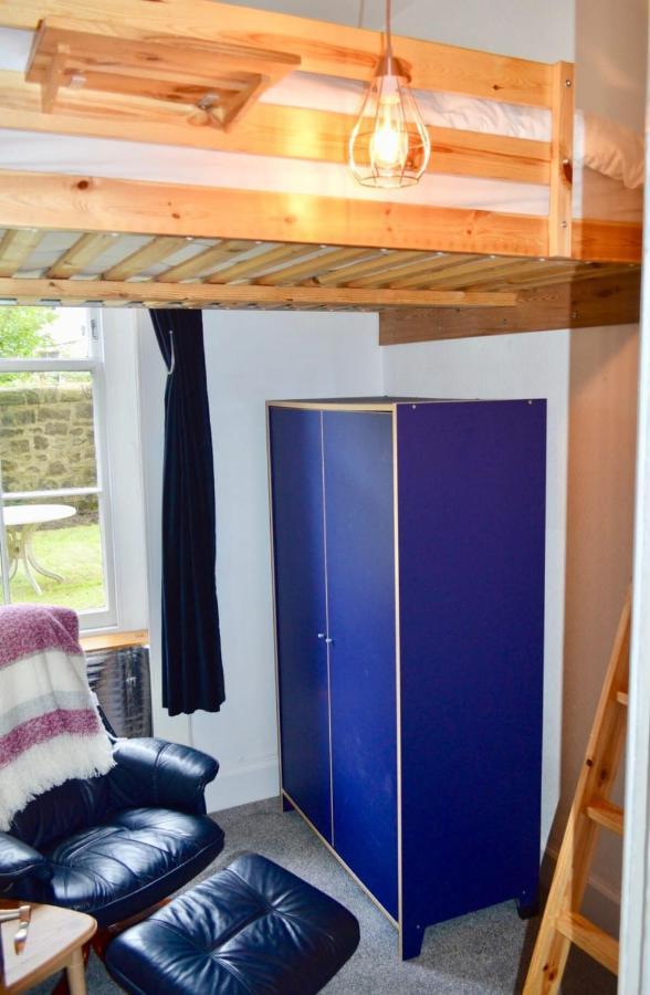 Fringe Base With Garden Near The Meadows EDI